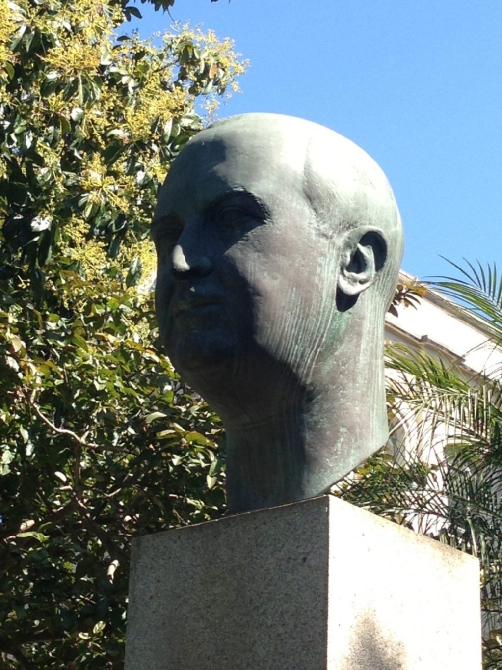 Geraldo de Paula Soza's bust (7).JPG